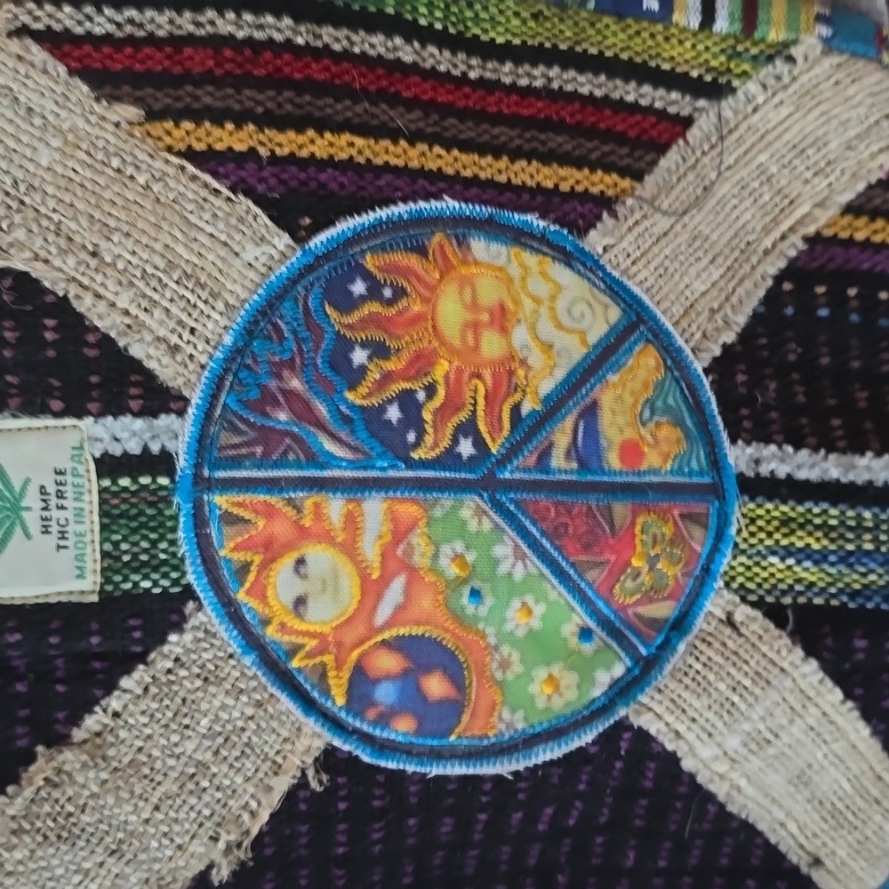 GYPSI PEACE BAGPACK - Picture 2 of 12